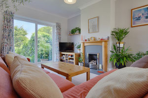 Lounge- click for photo gallery